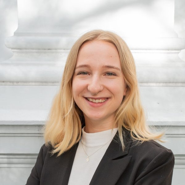 Siobhan de Bruyn, Art tutor at Stellenbosch Tutors